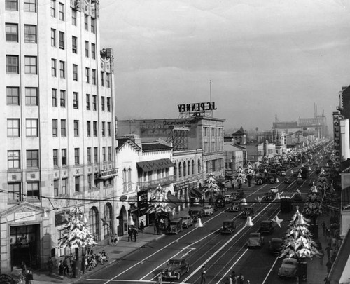 Hollywood Blvd/Santa Claus Lane, at Christmas time