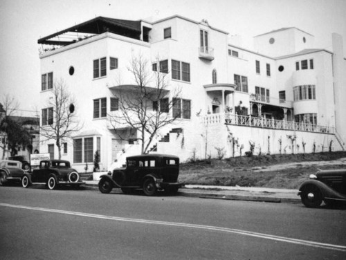 Apartments, Rossmore Avenue