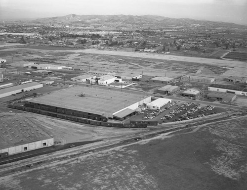 Malt Avenue, Commerce, looking southeast