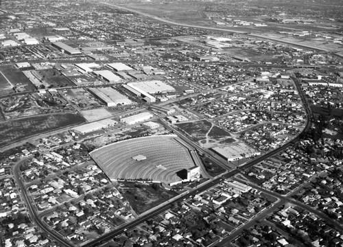 Gage Drive-In, Commerce, looking northeast