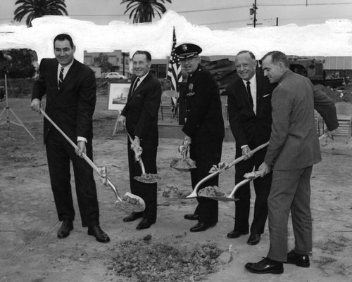 City staff at groundbreaking