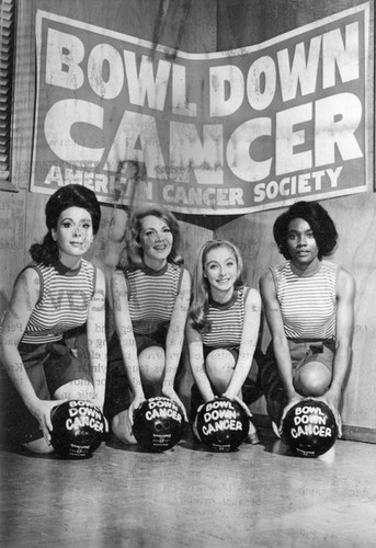 Bowling girls