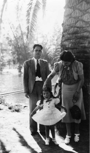 Mexican American family at Lincoln Park