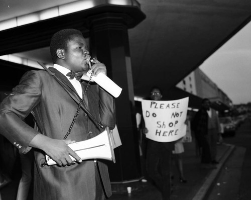 Community protest in honor of Martin Luther King assassination