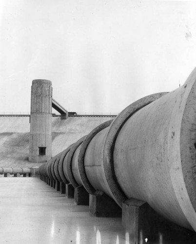 Baldwin Hills Reservoir construction