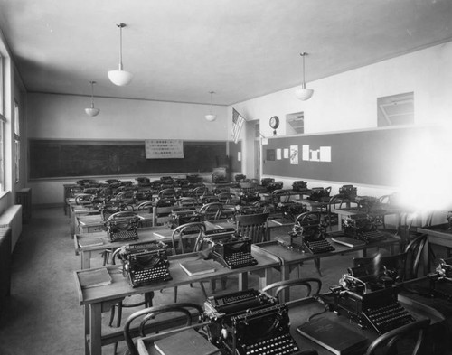 Hollywood High School typing classroom