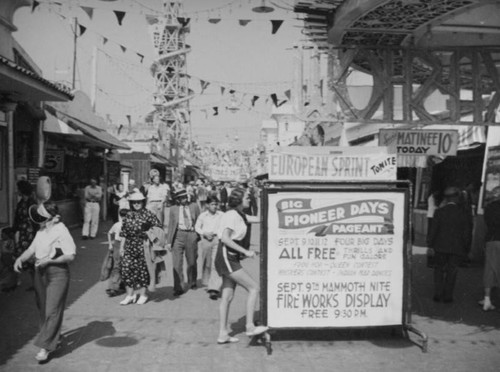 View of street on pier in Ocean Park