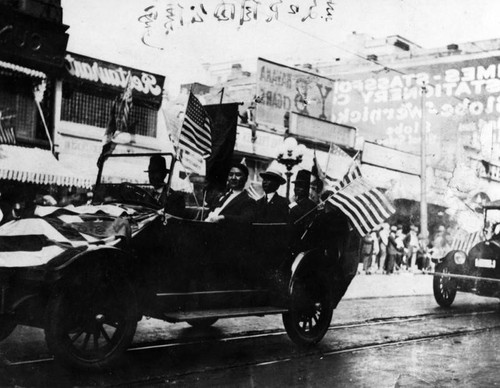 Chinese Americans in Los Angeles parade