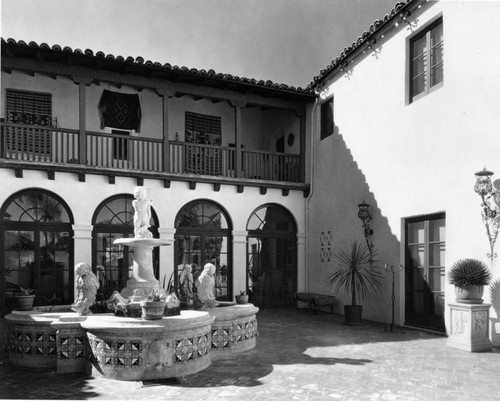 Courtyard, Longan residence