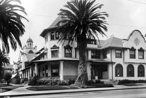 Hollywood Hotel, corner view