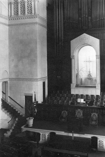 Wilshire Christian Church, interior view