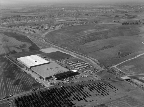 Hughes Aircraft, Moore Avenue and Gilbert Street, looking northwest