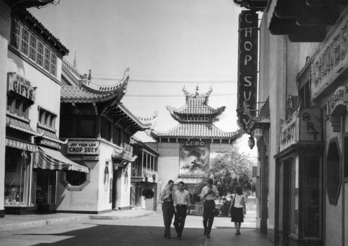 Plaza at New Chinatown