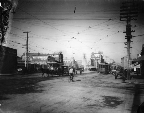 Spring and Main at 9th