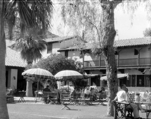 Desert Inn, Palm Springs, view 6