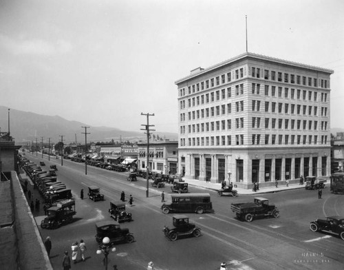 Brand and Broadway, 1924