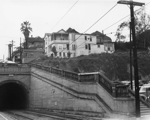 Hill Street Tunnel at Temple