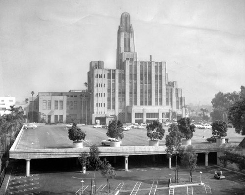 Bullock's Wilshire, exterior