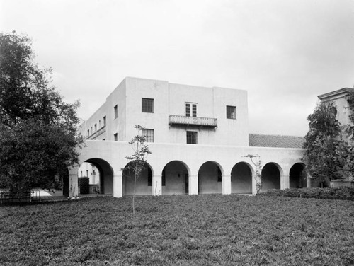 Dabney Hall, Cal Tech