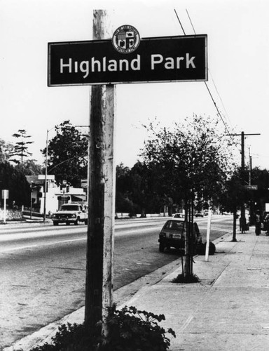 Highland Park sign