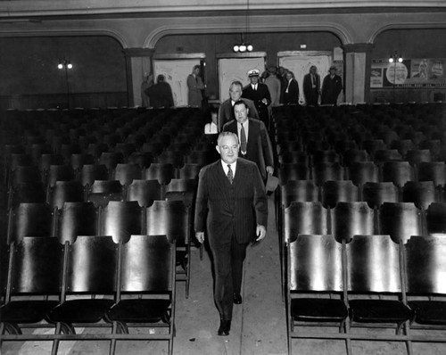 Mayor Bowron walks into empty Labor Temple