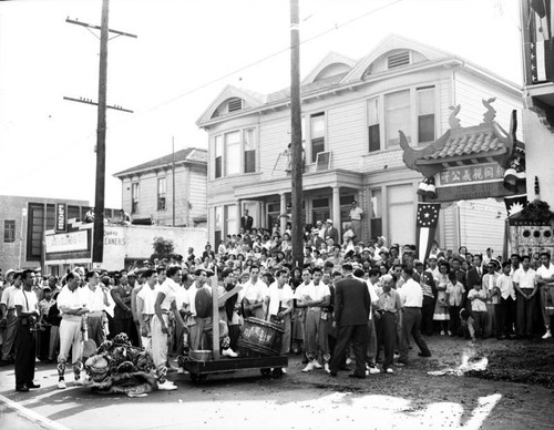 Crowd at the Lung Kong Tin Yee Association