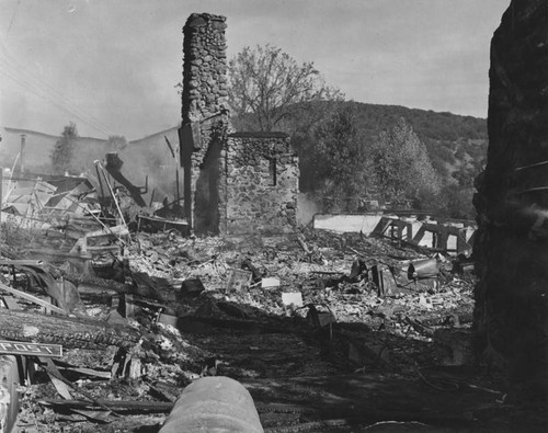 Malibu Lake Mountain Club fire