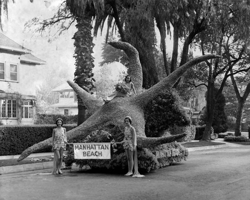 Manhattan Beach Rose Parade float