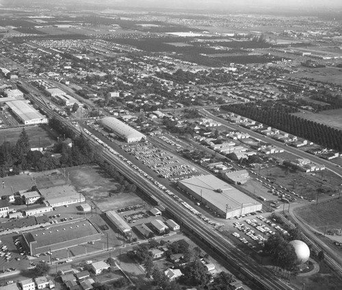 Hughes Aircraft, Highland Avenue, looking southeast