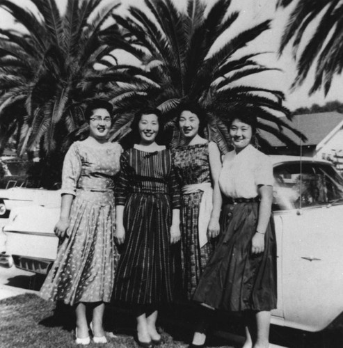 Japanese American women