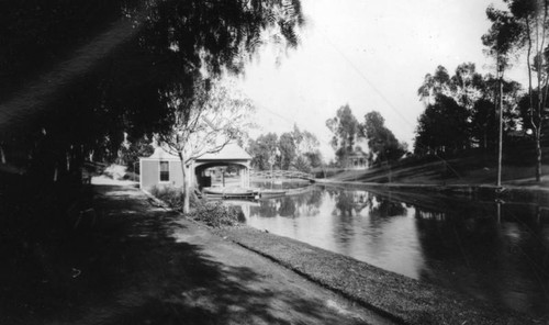 Hollenbeck Park boathouse