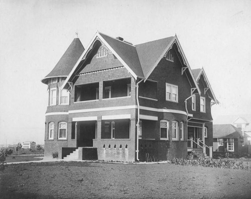 Victorian residence in Santa Monica