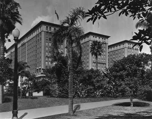 Biltmore Hotel from Pershing Square