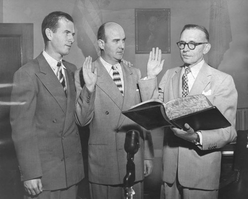 Hahn takes oath