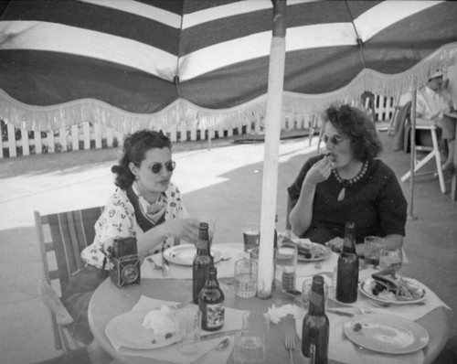 Ethel Schultheis eating lunch in Palm Springs