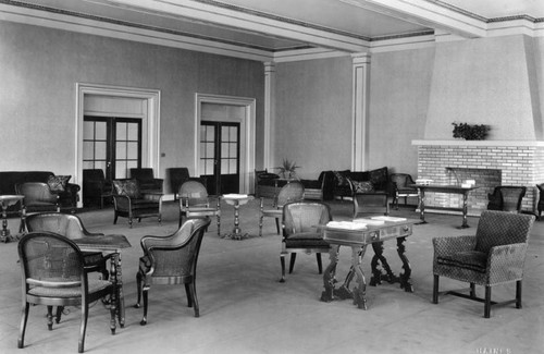 Glendale Sanitarium reception room