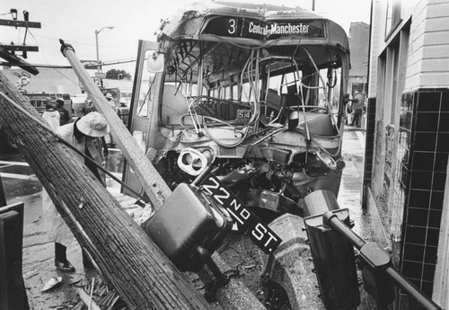 Bus crash on Central Avenue