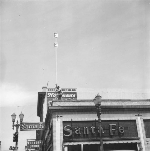 Santa Fe and Western Union signs