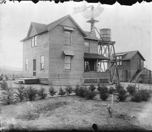 Hollywood residence and barn