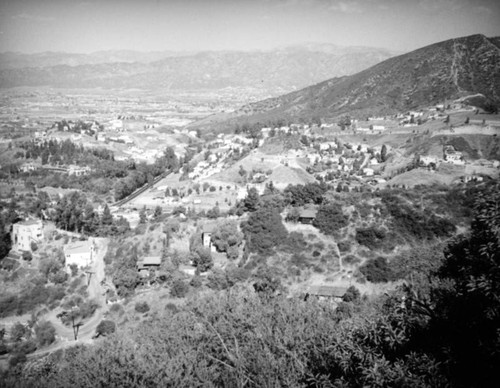 Descending into the San Fernando Valley on Pacific View Drive