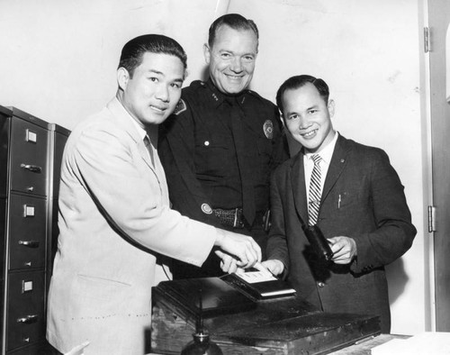 Viet Namese [sic] policemen visit Burbank