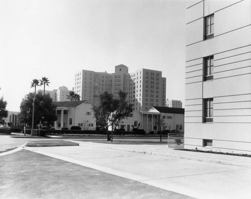 Park La Brea apartments