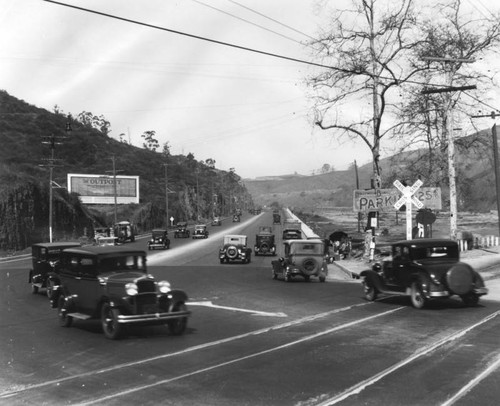 Early traffic in Cahuenga Pass