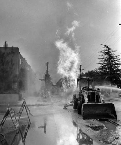 Ruptured gas main, North Hollywood