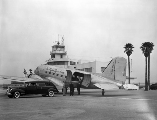 Flying Tiger plane