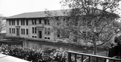 Swan Hall Occidental College