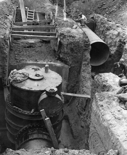 Baldwin Hills Reservoir construction