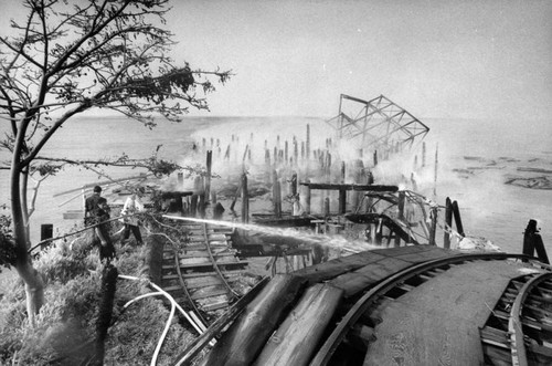 Fire damage at Ocean Park pier