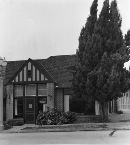 Exterior view, Brentwood Station Branch