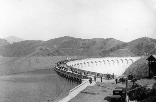 People walking on Mulholland Dam